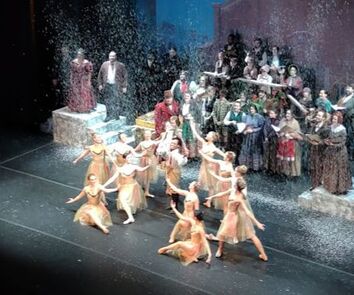 Holiday Extravanganza ballet scene
